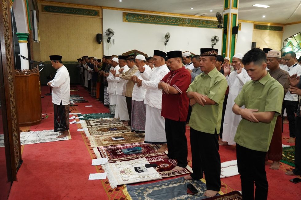Warga Pancaarga Gelar Sholat Idul Fitri 1446 H di Masjid At Taqwa