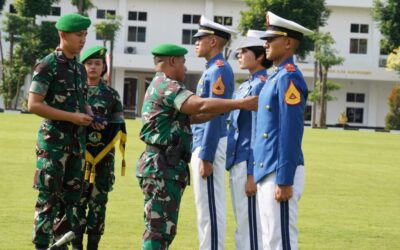 Upacara Kenaikan Tingkat dan Pangkat Taruna Akmil Gubernur Akmil Tekankan Pentingnya Tanggung Jawab dan Kepemimpinan