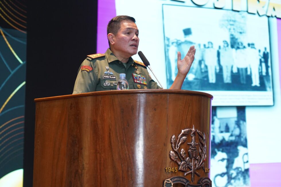 Mayjen TNI Rano Tilaar Bekali Taruna Akmil Wawasan Geopolitik Terkini