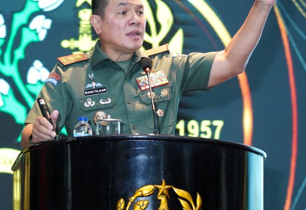 Gubernur Akmil Berikan Pembekalan Kepada 713 Taruna Tingkat I/Pratar